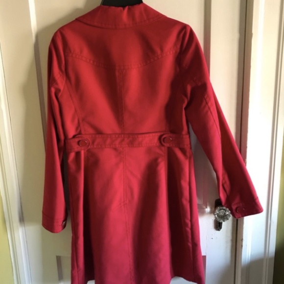 Banana Republic Trench Coat - Picture 2 of 2